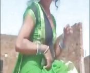 Bhojpuri girl dancing and up her cloth from bhojpuri stage nanga dance video
