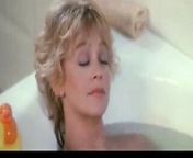 GOLDIE HAWN from goldie hawn ass scene from theres in my