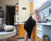 hard fuck mother-in-law in the kitchen while his wife is sle from undress while sle