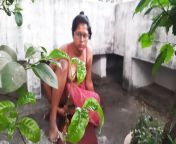Desi Bengali Boudi in Saree Fucked at Outdoor from dhaka city collag