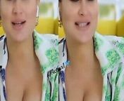 Kareena Kapoor’s hot boobs – cum tribute from twinkle kapoor big boobs show