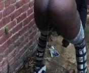 Alley Pee from nude the black alley