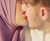 Hottest kiss video from lipe kiss vidio
