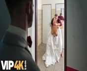 BRIDE4K. Locked WC Adventure from chubby bride