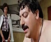 La ragazza dal pigiama giallo 1977 (Threesome erotic scene) from 1977 spermula erotic