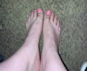 Very nice feet cumshot on BBW Latina sexy toes from latina sexy feet comxnxxcom