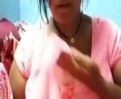 Indian bhabhi cleavage from sona bhabhi showing cleavage and tit glimpse in bra panty mms 3gp