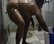 Part 2 house maid bathing infront of owner from tamil village girls nude bathing buttex and