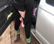 A little truck tugging and outdoor pissing and fucking from muslim girl road side pissing video