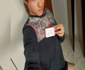 I'm a very hot and slutty young gay man from white twink very cute on webcam