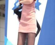 Korean show girl in black pantyhose and heels 2 from korean show