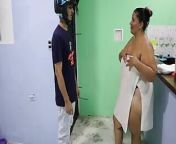 Pizza delivery guy fucks a big ass woman from horny indian guy fucking wife and her friend in bathroom h
