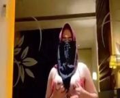 hijab tudung slut toying herself from fake hijab tudung