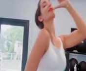 Frankie Bridge sexy dancing in white top on TikTok from tiktok boob dance
