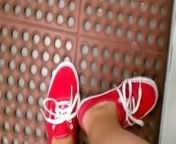 FF24 Sweaty feet in red vans from sikh van feet