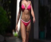 Shanna Kress plus sexy que jamais en maillot de bain from plus sexy video
