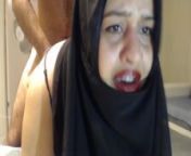 PAINFUL SURPRISE ANAL WITH MARRIED HIJAB WOMAN ! from jilbab wot guling