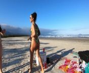 Exibicionismo na Praia com a participação das amigas no final - Pocahontas BR e Lolah Vibe from pix ru siberia nude