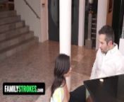 Perv Step Dad Eats Step Daughter Scarlett Alexis' Pussy While She Learns Piano - FamilyStrokes from absent of dad